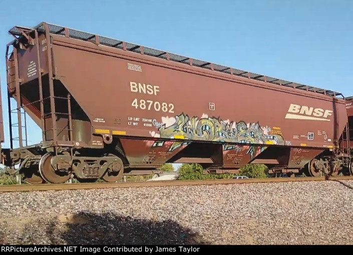 BNSF 487082